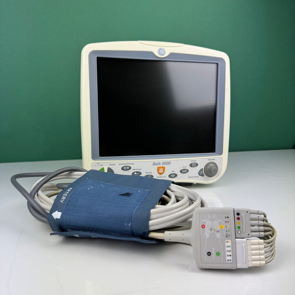 GE Dash 5000 Patientenmonitor/Überwachungsmonitor + Zubehör / Vital Sign Monitor